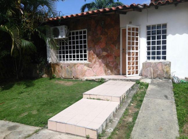 Se Vende Casa en la Ribereña, a 5 Min de donde necesites estar!! !