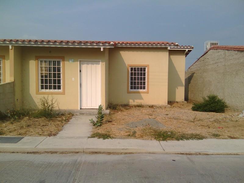 VENDO CASA EN BRISAS DEL LAGO, CIUDAD ALIANZA