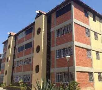 BAC HOUSE C.A VENDE PARQUE GREEN 2APTO 3HAB EN PB Y PISO1 NUEVA