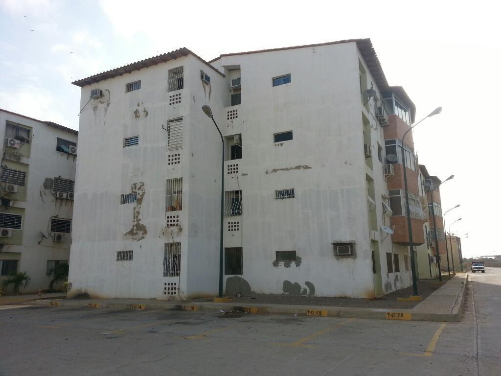Vendo Apartamento balcones paraguana 1
