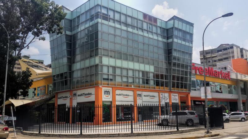 RENTA A HOUSE OFRECE EN VENTA LOCAL COMERCIAL EN CC FREEMARKET