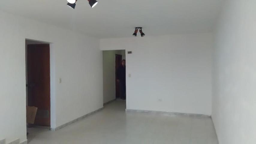 Apartamento en venta Circunvalacion Uno  MLS 1612182