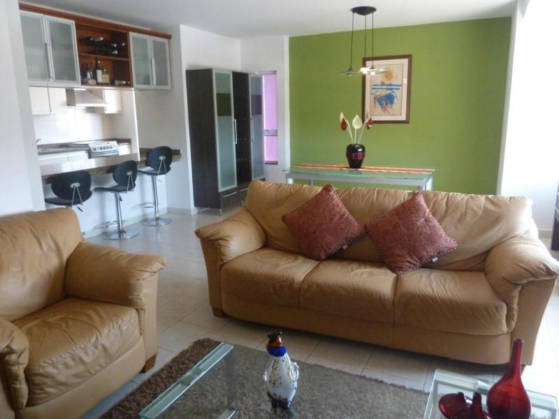 Vendo Apartamento en Av. Universidad, . MLS: 1612184