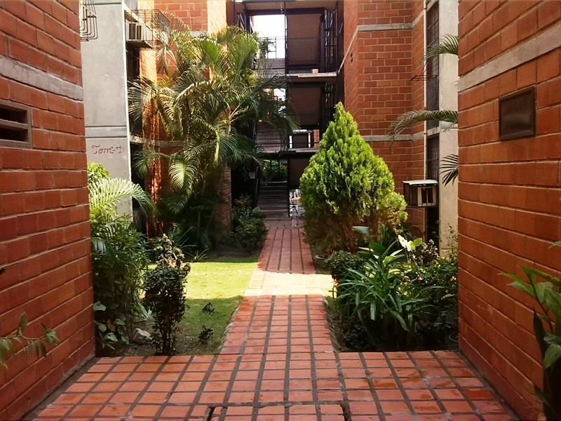 BAC HOUSE C.A VENDE RES TOQUITA MEJIAS APTO 2HAB EN PB SIN HIPOTECA