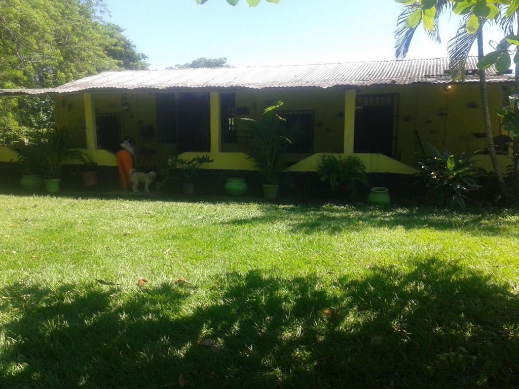 SE VENDE GRANJA