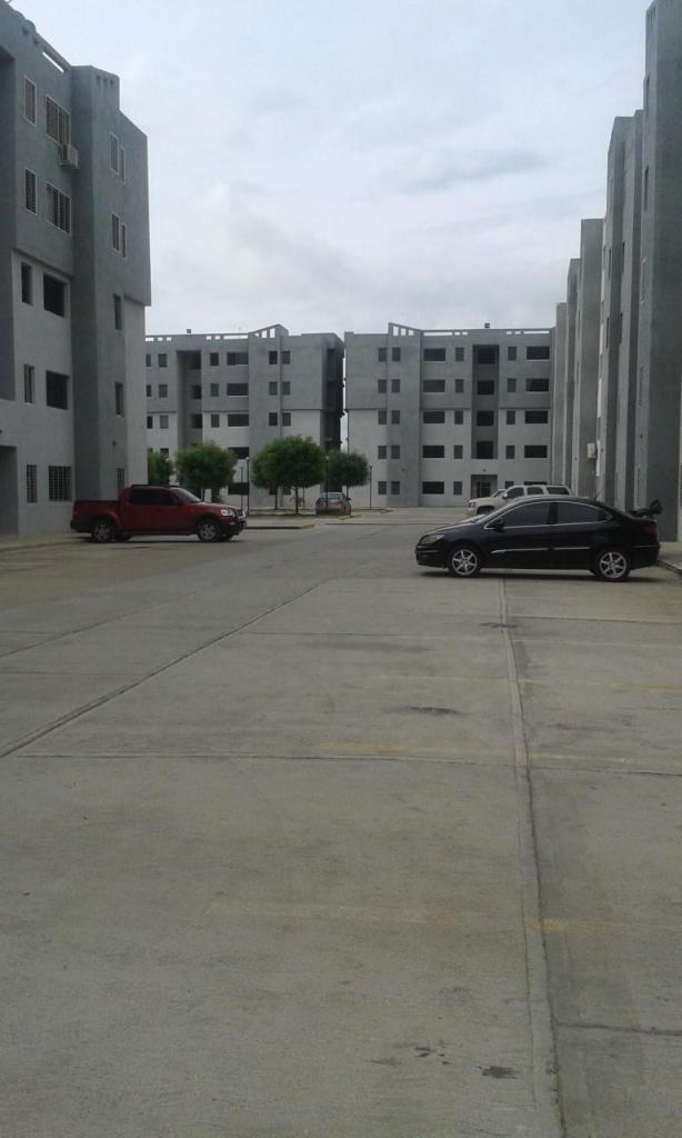 VENDO BELLO APARTAMENTO PARAPARAL