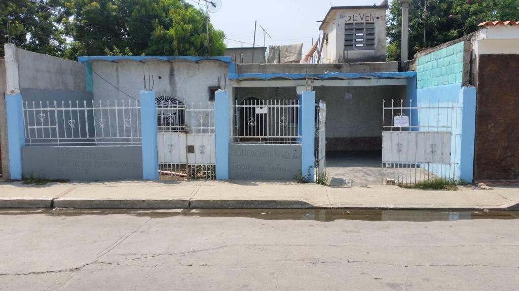 Casa En Venta Pto Cabello, Sector Cumbotico