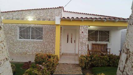 Se Vende Espectacular Casa ubicada en GUANADITO SUR