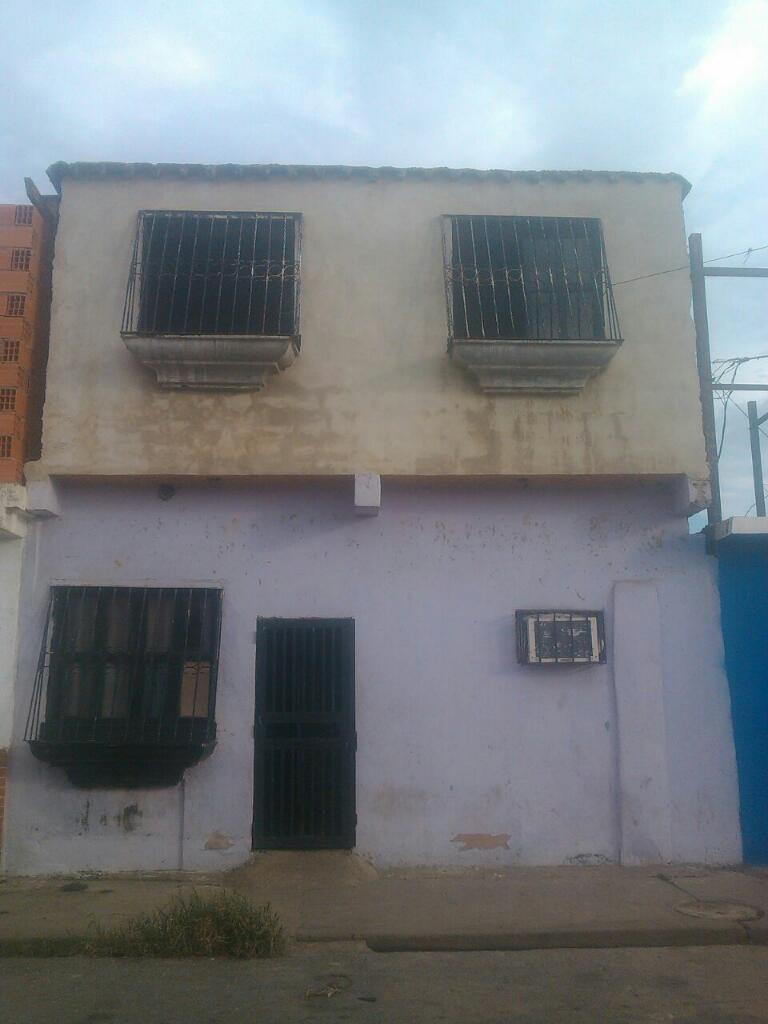 Vendo Casa en  por Motivo de Viaje