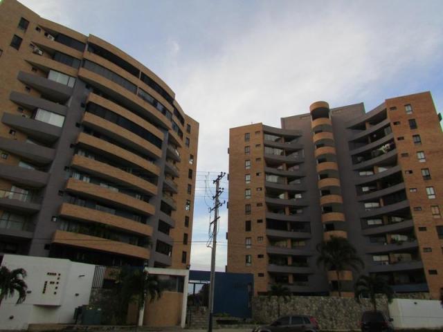 Apartamento en Venta en   MLS168530