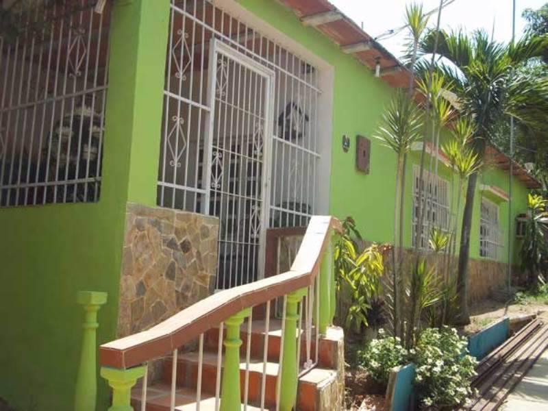 Se vende casa en