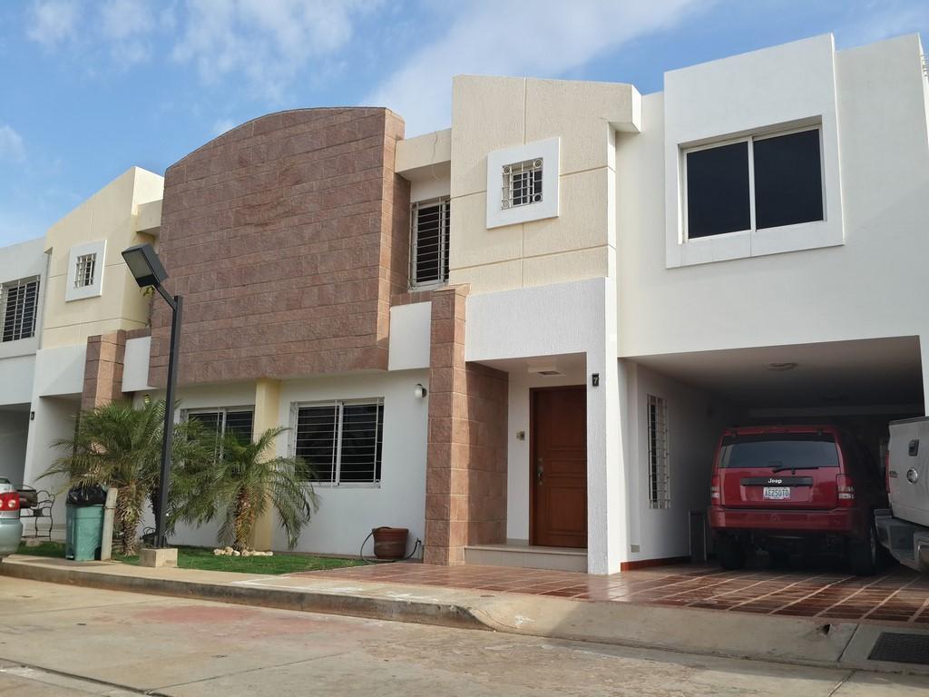 Casa Alquiler Doral Norte Maracaibo.Cod167282