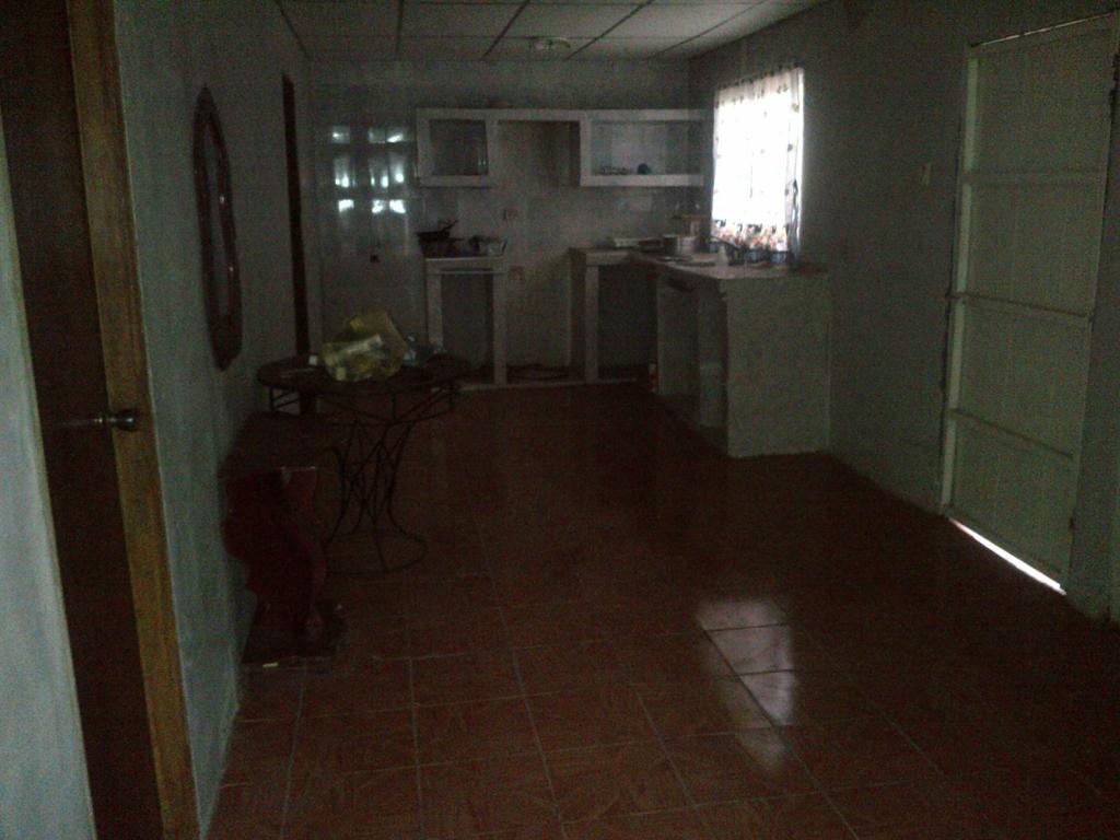 vendo casa en la urbanización pomona ganga