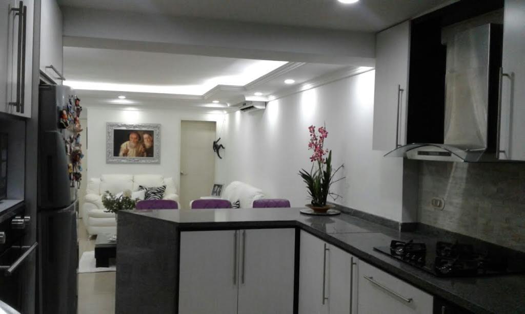 Thays Vendo precioso apartamento en PARQUE HABITAT EL ENCANTADOGuatire 04241817775