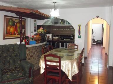 Se vende casa de dos niveles ubicada en Táriba