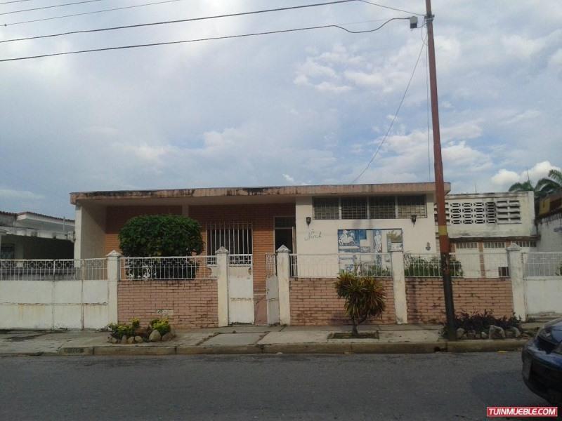 Se Vende Casa en Santa Cecicilia de 420 m