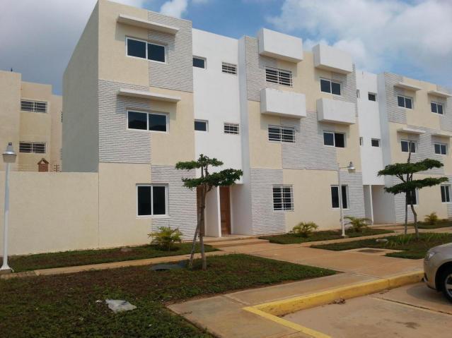 Venta de townhouse Villa Paraiso II, , MLS 1615112