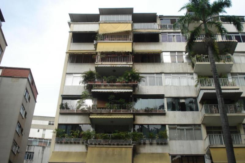 Venta de apartamento en Los Palos Grandes Caracas