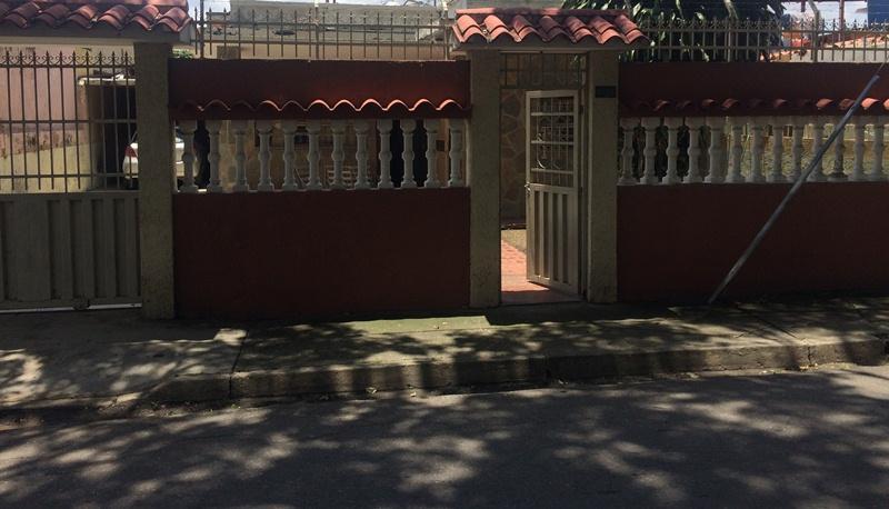 se vende linda casa en El casco Central de Nagunagua