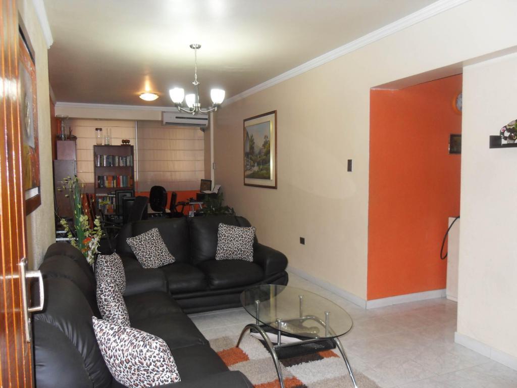 Apartamento en venta en urb. Prebo   cod169896