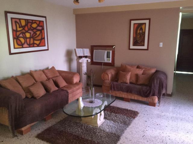 Apartamento en venta en TIERRA NEGRA. 2 estacionamiento dobles y uno individual. MLS1614116