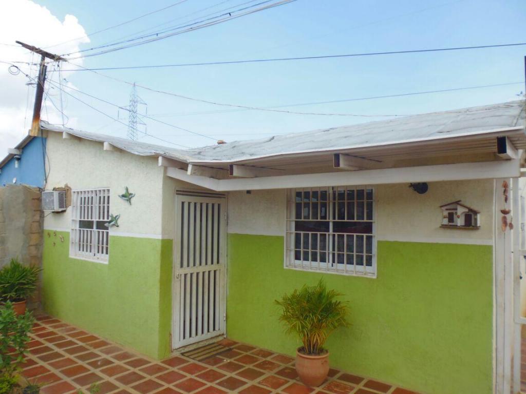 Se vende hermosa casa en villa San Isidro, Gran oportunidad!!