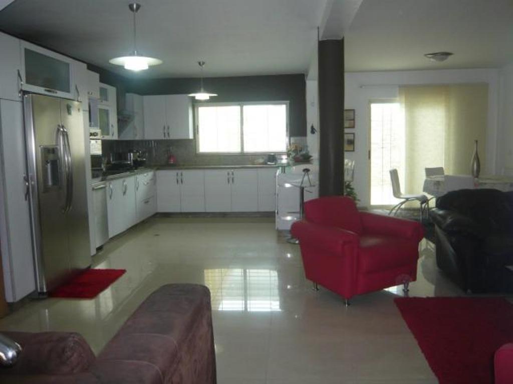 en venta lindo townhouse en  mañongo precio actualizado