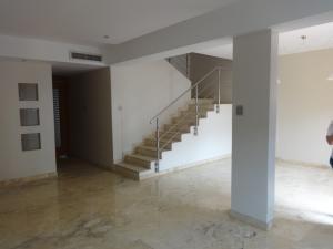 Townhouse En Venta En La Paragua