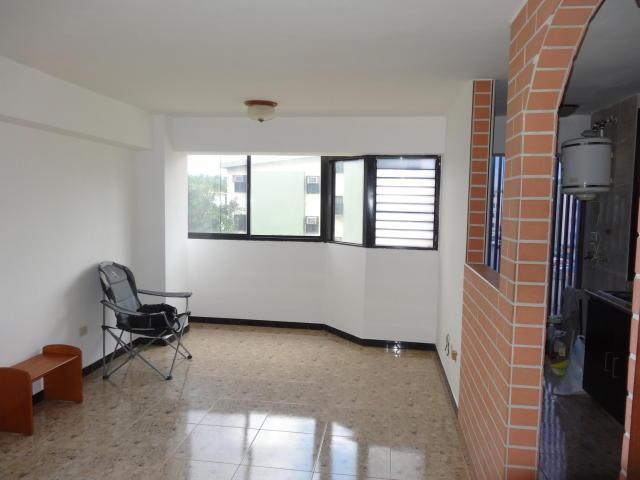 Apartamento en Alquiler en La Granja, . MLS1619653