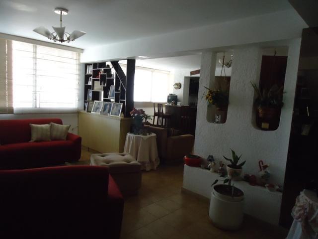 Apartamento en venta en la AV 72 ZU