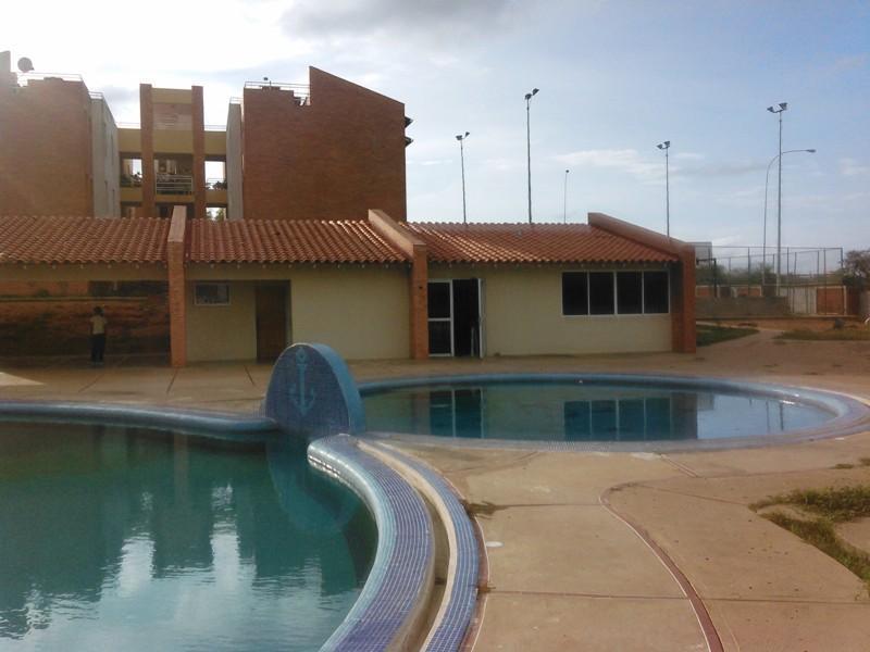 A.Resd Costa del Sol 3hab Conj con piscina Puerto Piritu