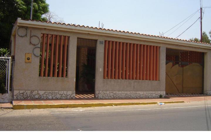 Casa en Venta  avenida Falcon Luis Collantes Rentahouse Codigo MLS1615318