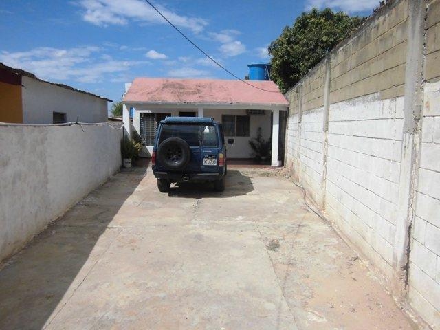 Casa en Venta  Avenida Goajira Luis Collantes Rentahouse Codigo MLS1610324