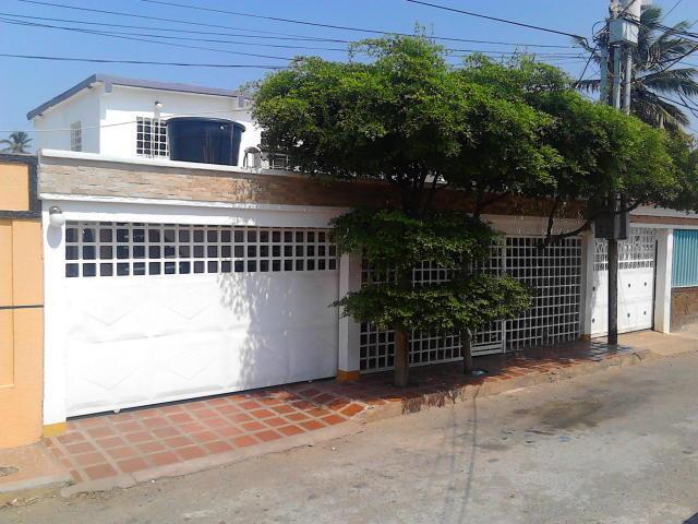 Casa en Venta  Luis Collantes Rentahouse Codigo MLS 1614097