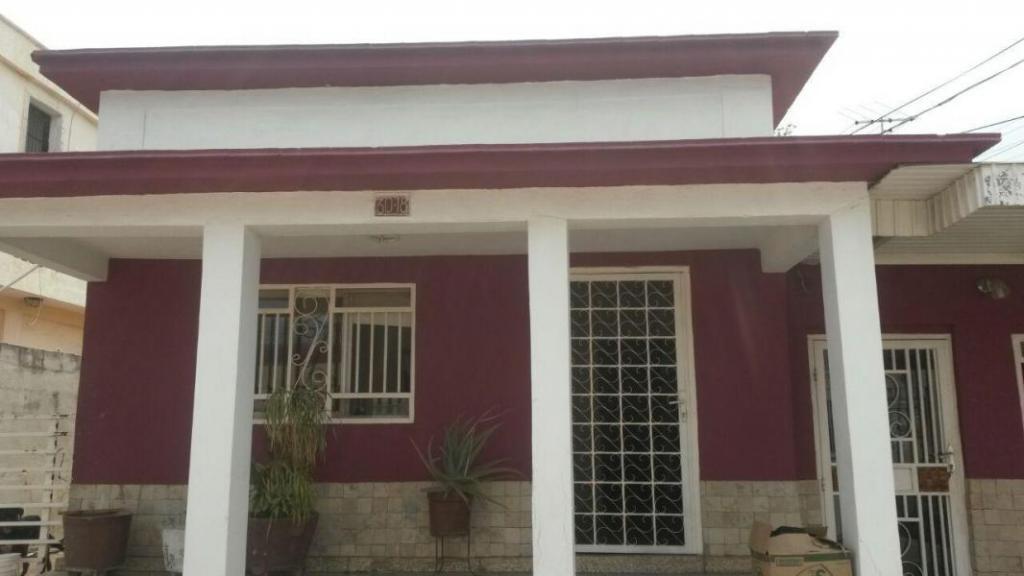 SE VENDE CASA EN EL SECTOR AMPARO ZU, , MLS 168535