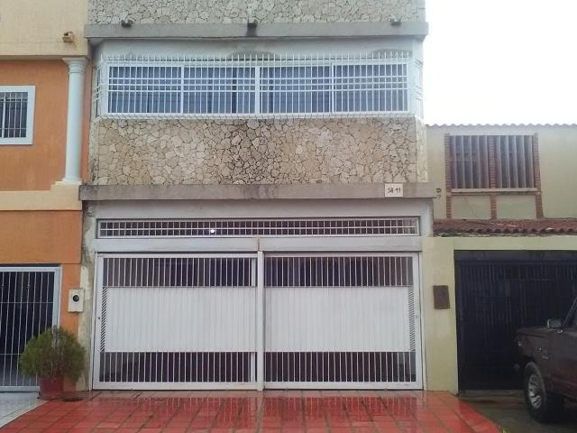 TownHouse Casa en Venta Urbanizacion El Pilar  Luis Collantes Rentahouse Codigo MLS 1618525