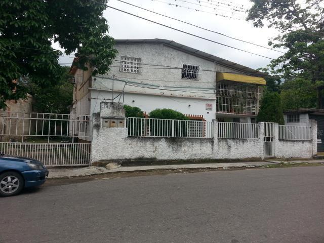 SKY GROUP Vende casa en El Limón LDC021