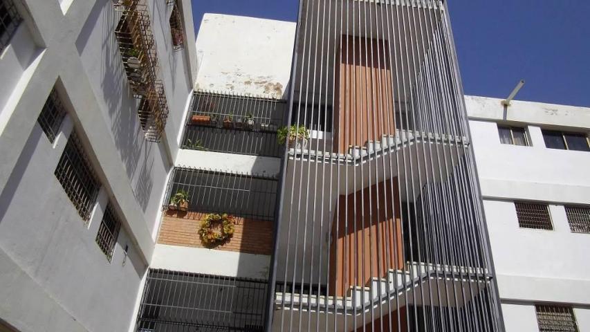 VENTA APARTAMENTO CLUB HIPICO RESIDENCIAS LAS ACACIAS