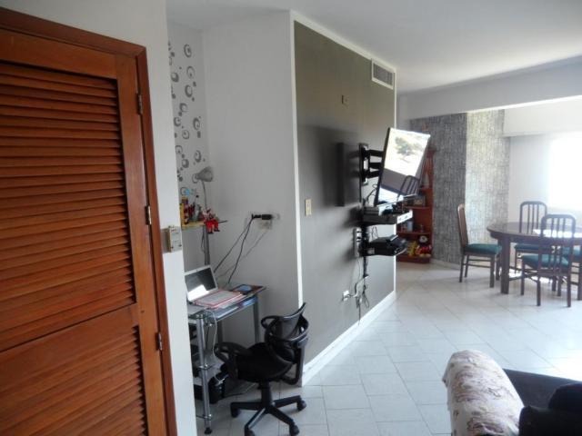 APARTAMENTO EN VENTA EL MILAGRO  MLS 1514665