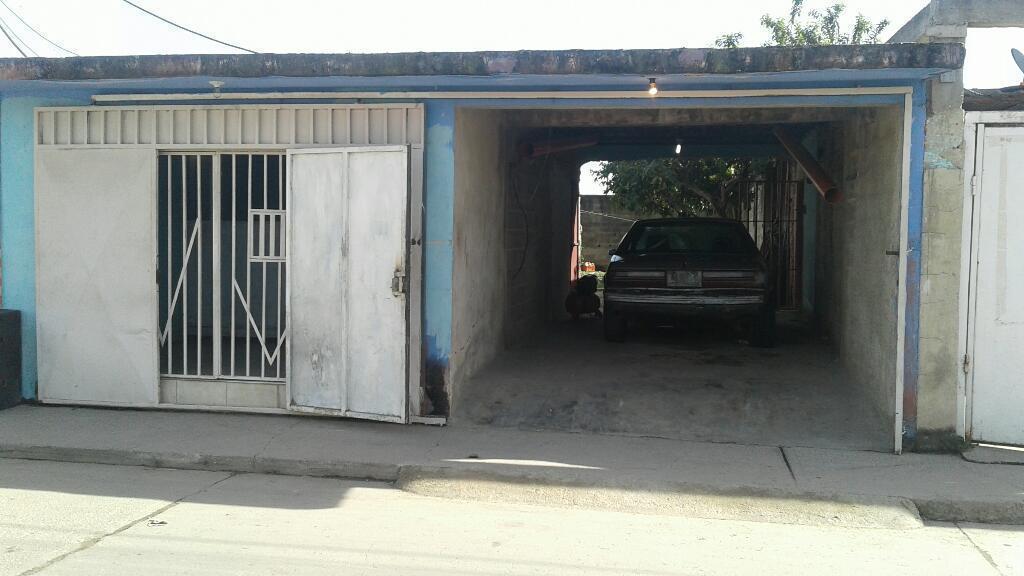 Vendo O Cambio Casa en Calle Principal