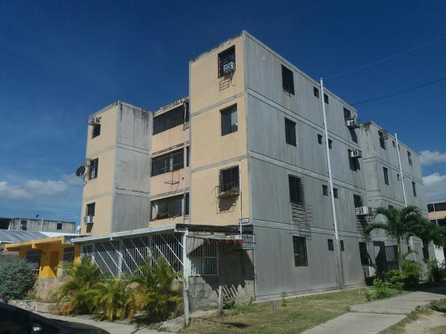 Apartamento en Venta en Buenaventura  17715 rag