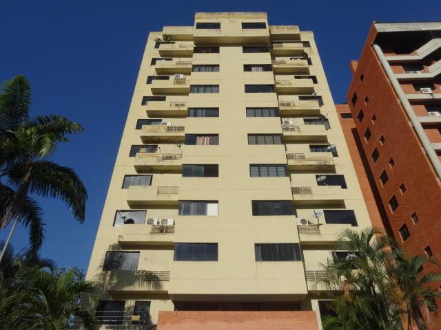 Apartamento en venta en SABANA LARGA COD17530 RENTAHOUSE