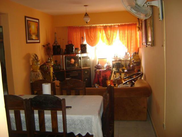 Apartamento en venta Urb. Las Chimeneas Rent a House