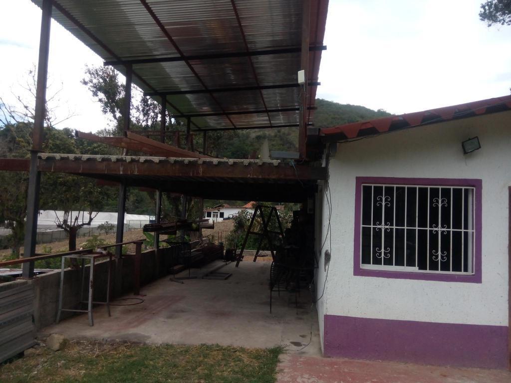 Rafabienes vende casa de campo en Manzano alto