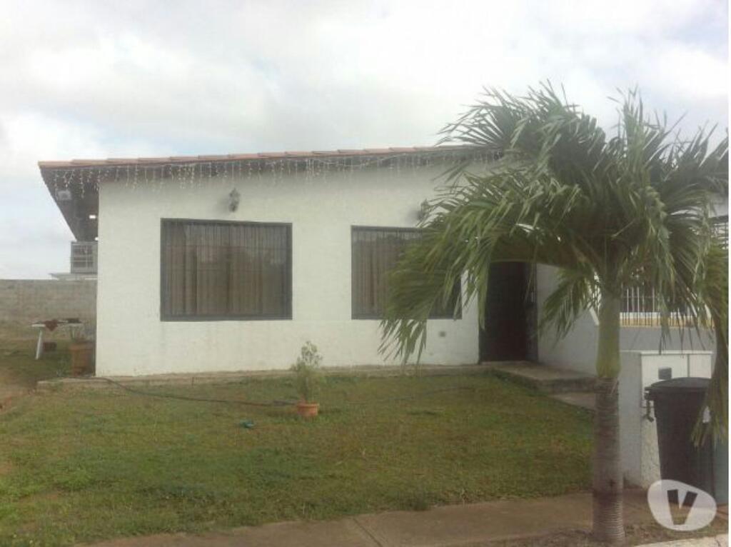 Casa en Urb Isla Dorada