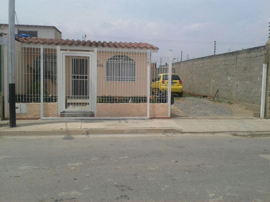 Casa en Venta en Villa Alianza II, Conjunto Privado, Credito Hipotecario con Inicial