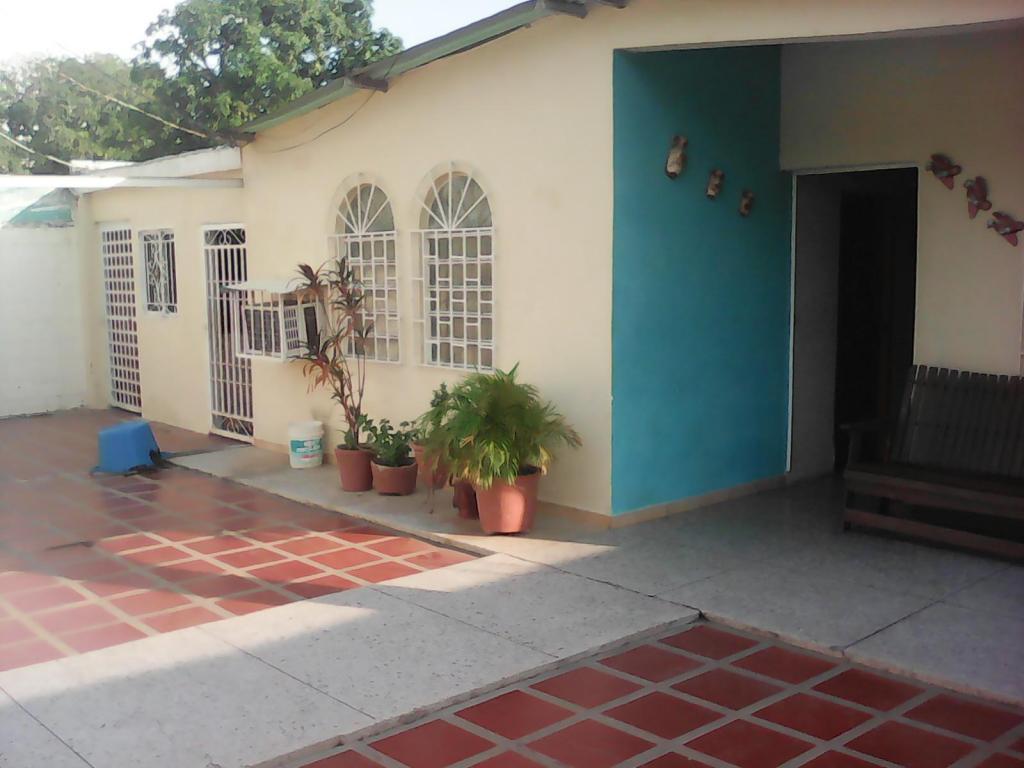 vendo casa por motivo de viaje