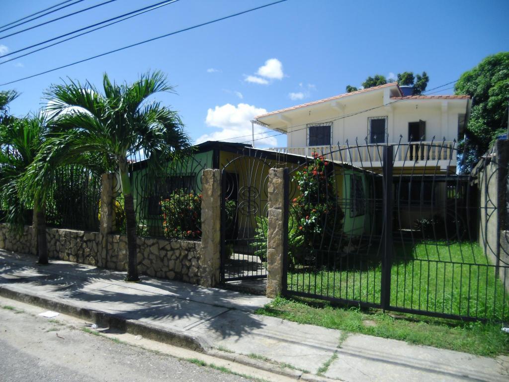 JOHNNYGANGA CASA MAMPORAL HIGUEROTE