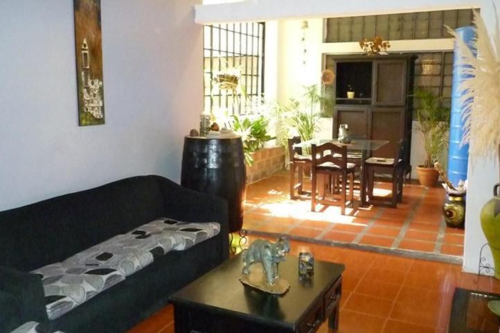 Se Vende Centrico y Amplio Apartamento en Maracay Codigo 173577