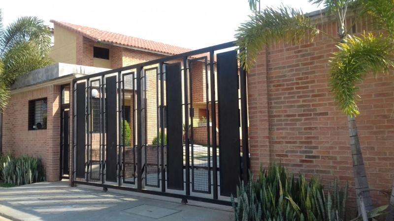 Townhouse Agua Manil